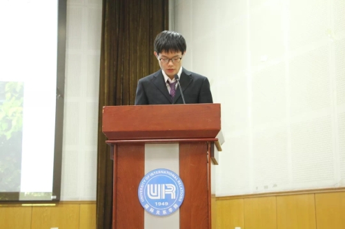 办公室干事 刘伏麟